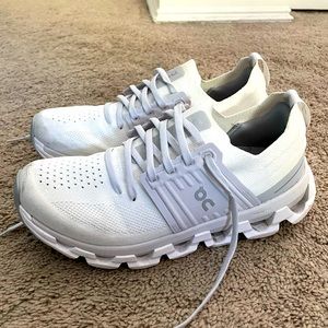 New Cloudswift 3 white | frost size 7.5 - perfect condition